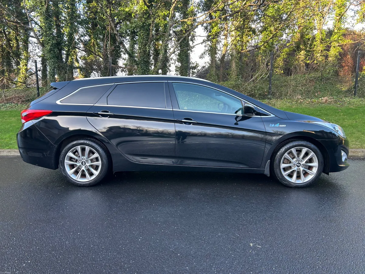 Hyundai i40 2015 NCT03/27 - Image 3