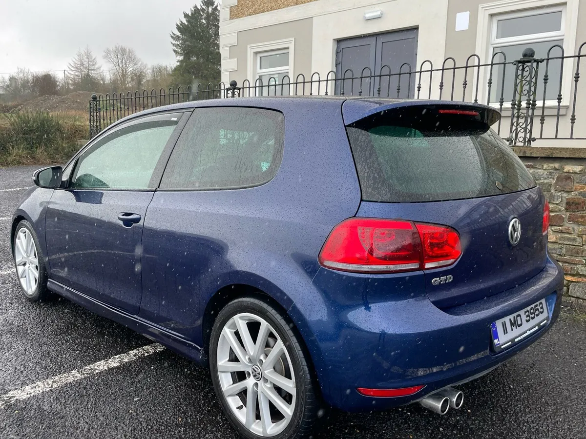 2011 Volkswagen Golf GTD - Image 4
