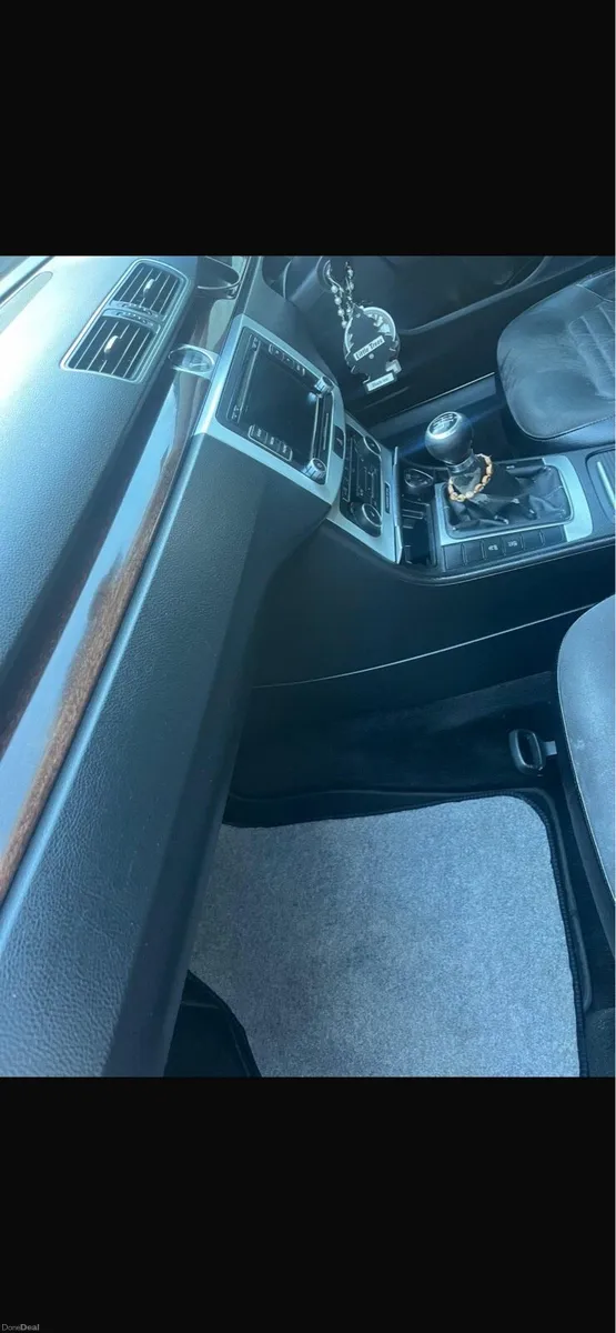 Vw passat 2011 - Image 4