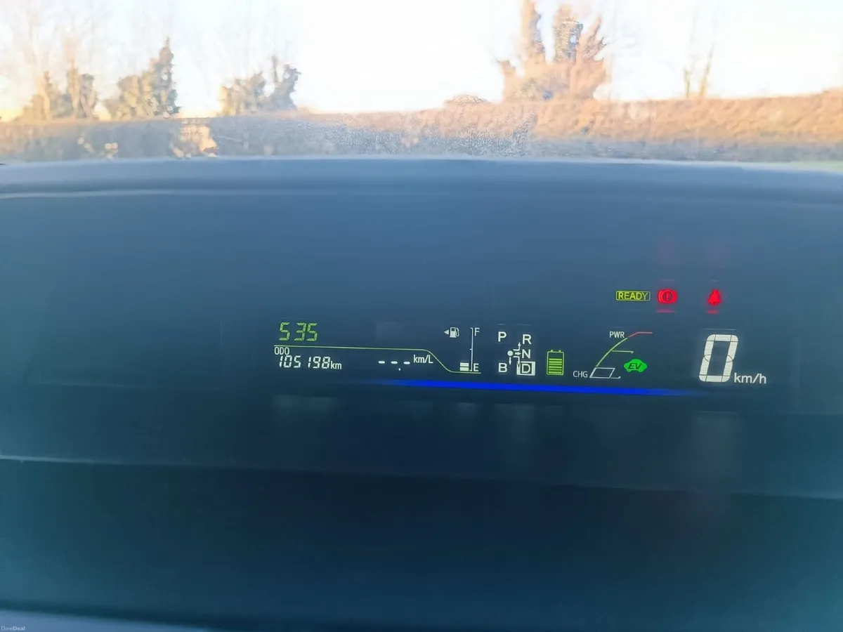 Toyota Prius 2013- 7 seater - Image 2