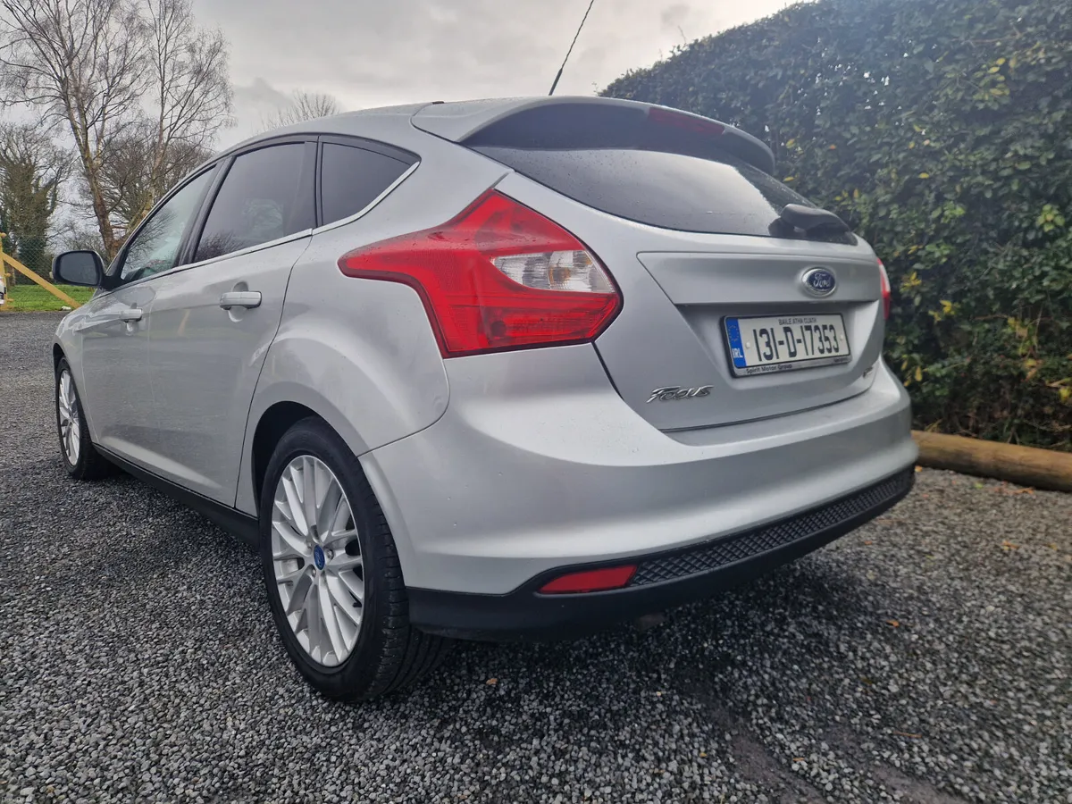 Ford Focus 1.6 TDCI ZETEC 2013 - Image 4