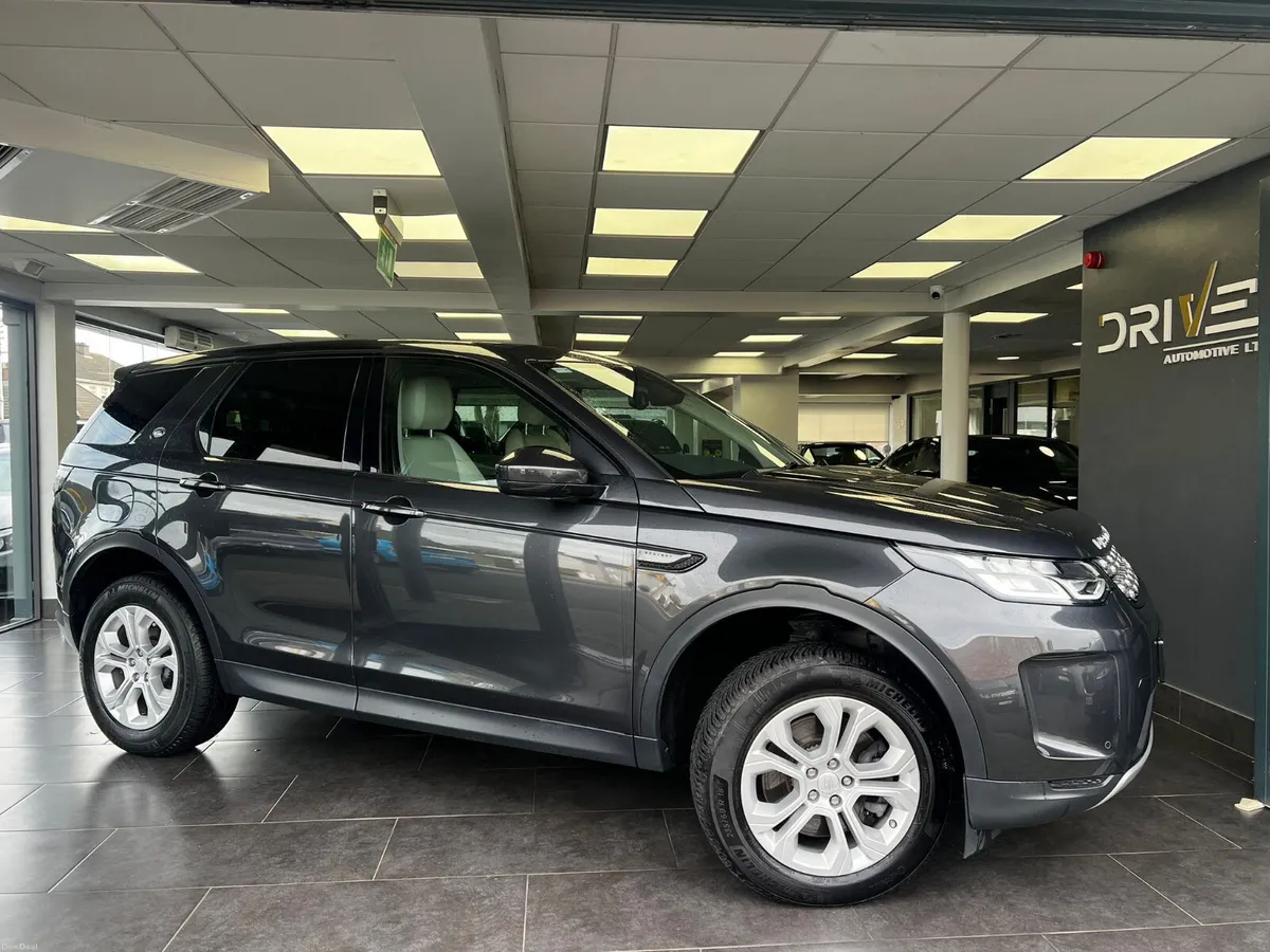 Land Rover Discovery Sport 2020 - Image 1