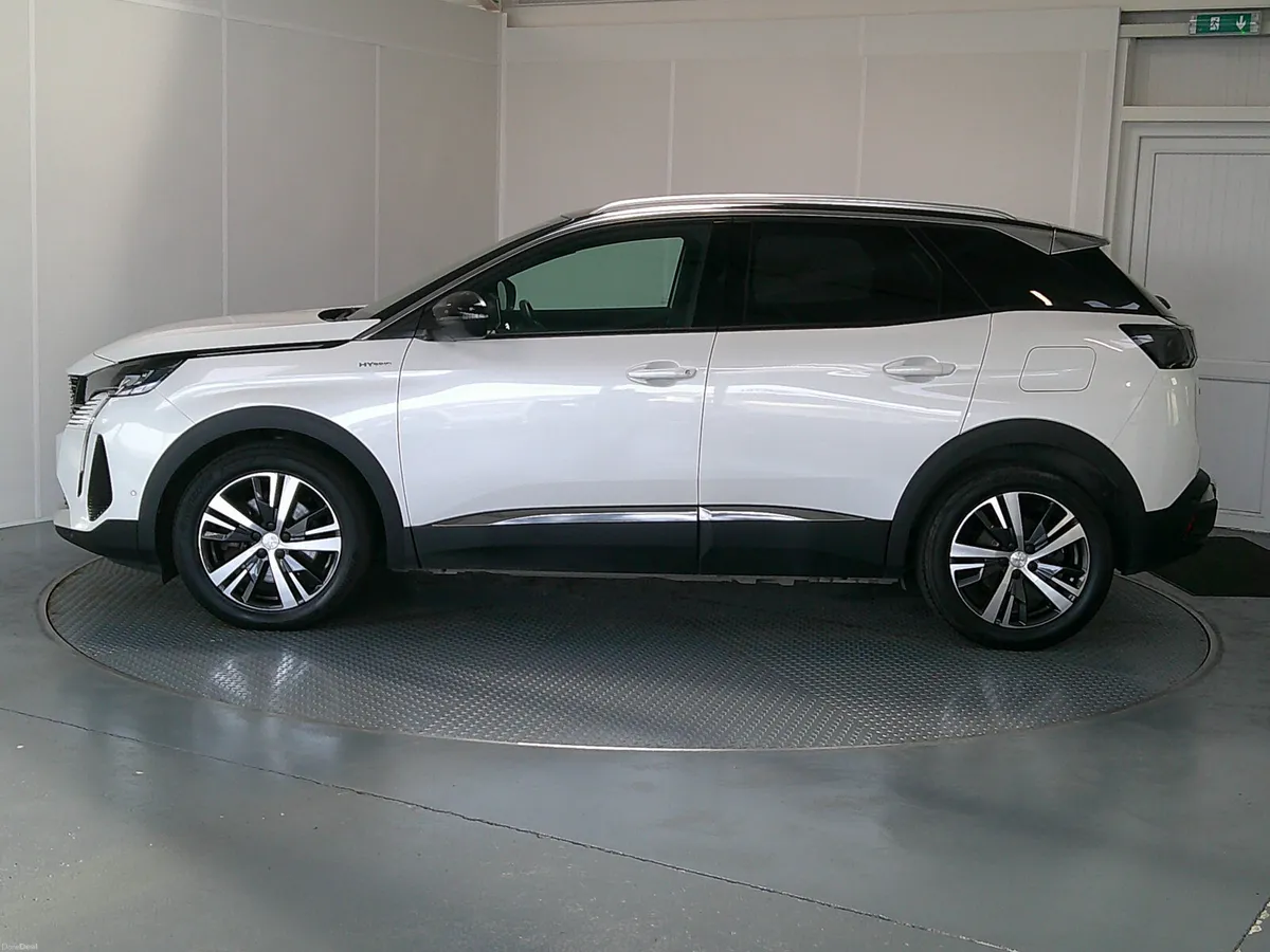 Peugeot 3008 2023 - Image 4