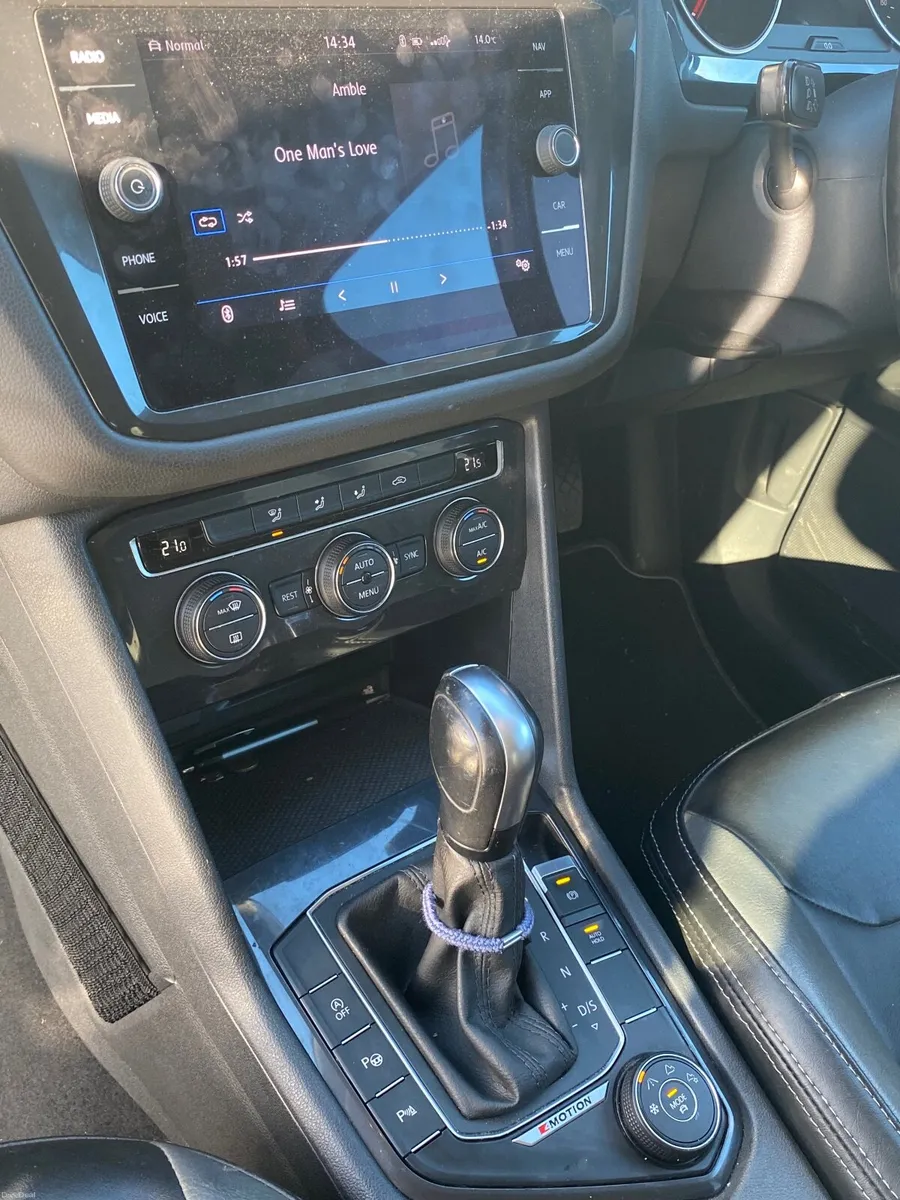 Volkswagen Tiguan 2019 - Image 3