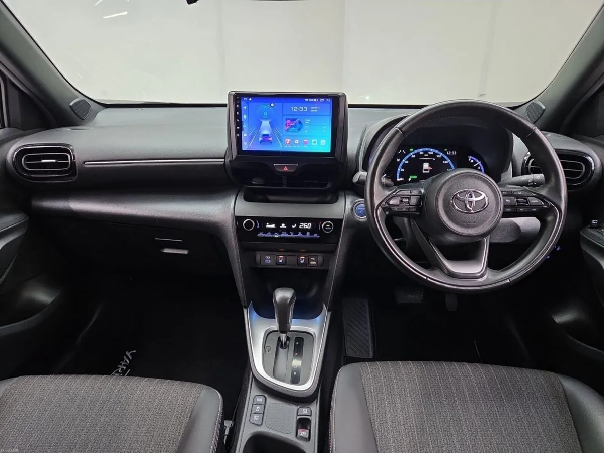 Toyota Yaris Cross 1.5 Z Hybrid Auto *Top spec* - Image 3