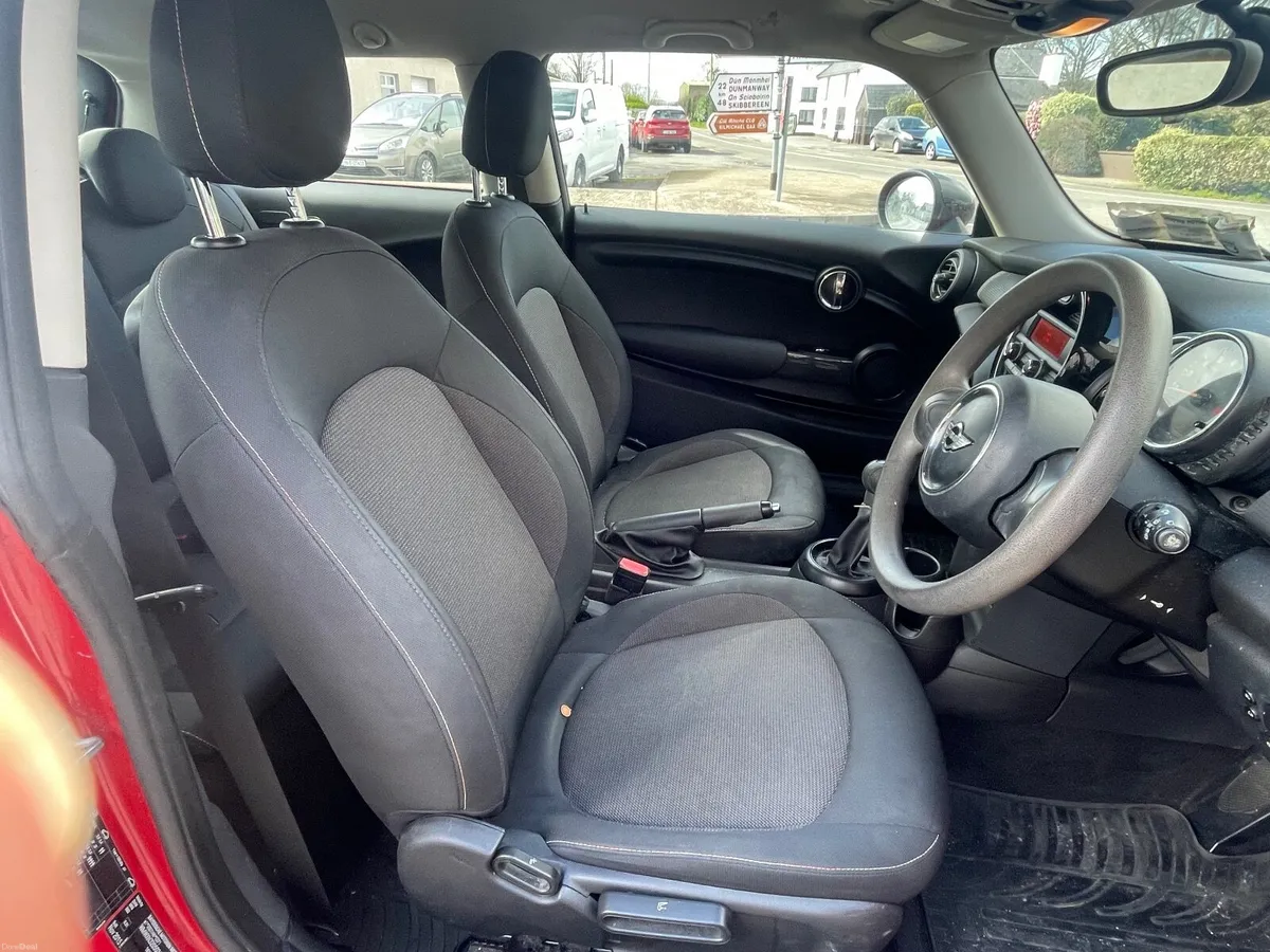 Mini Cooper 2015 - Image 3