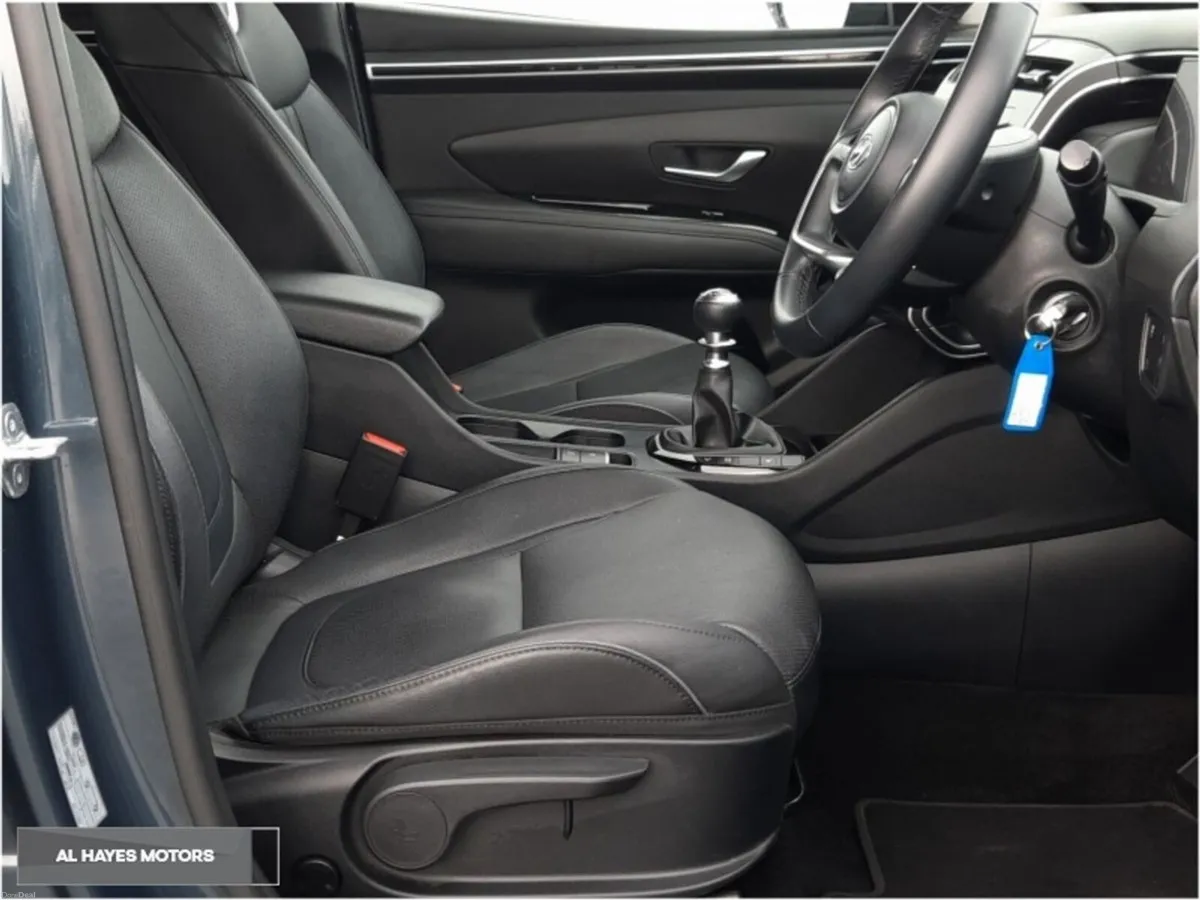 Hyundai Tucson **FULL LEATHER**HEATED SEATS**EXECU - Image 4