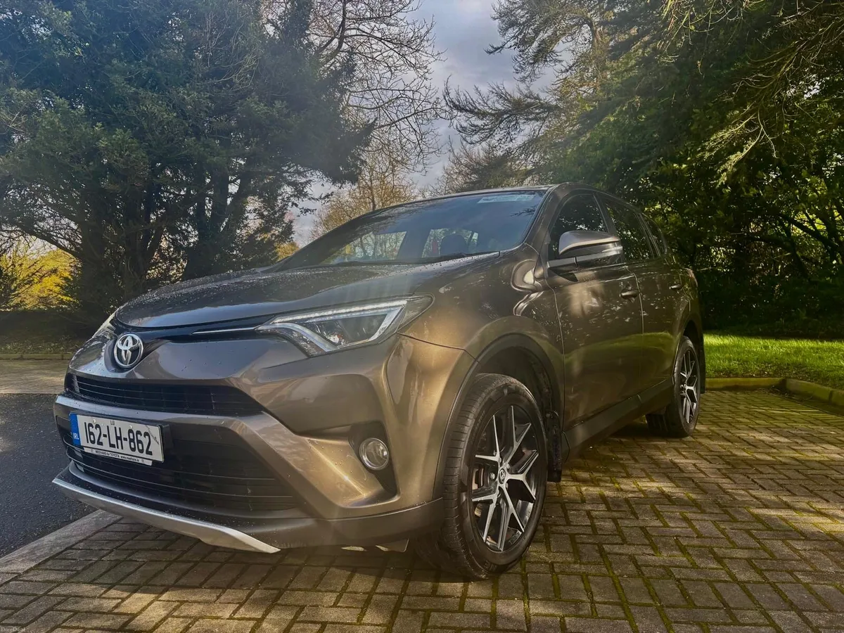 2016 Toyota RAV4 Luna Sport 2.0D - Image 2