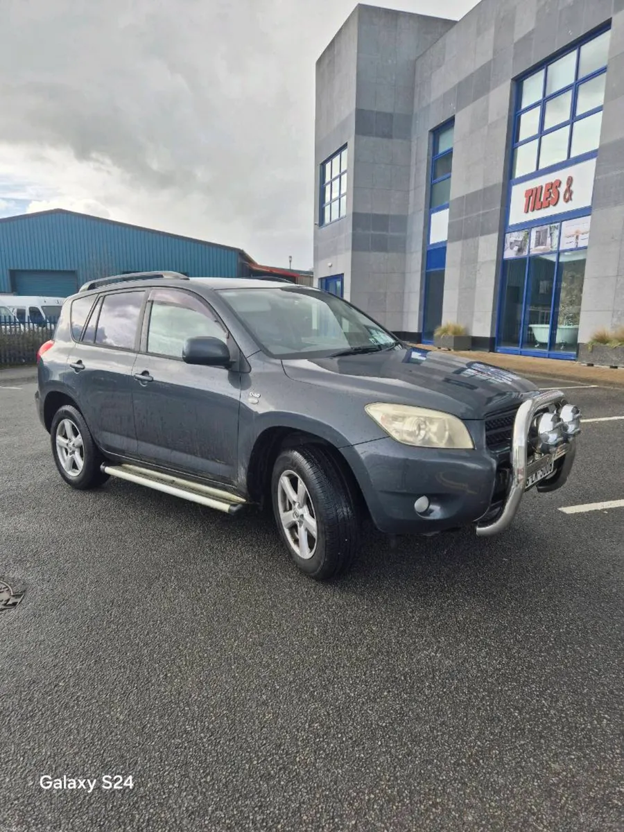Toyota  Rav  4WD Diesel  2006 - Image 1