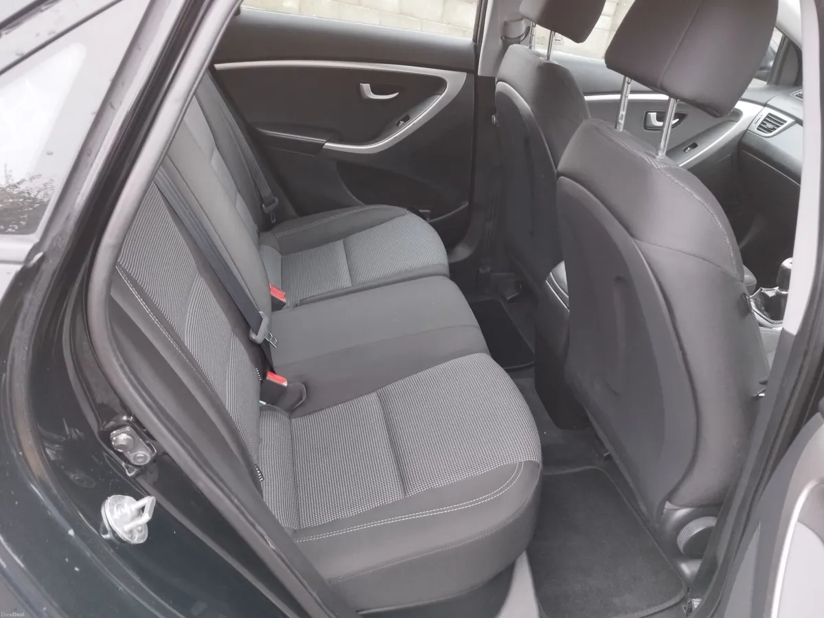 Hyundai i30 2012 - Image 2