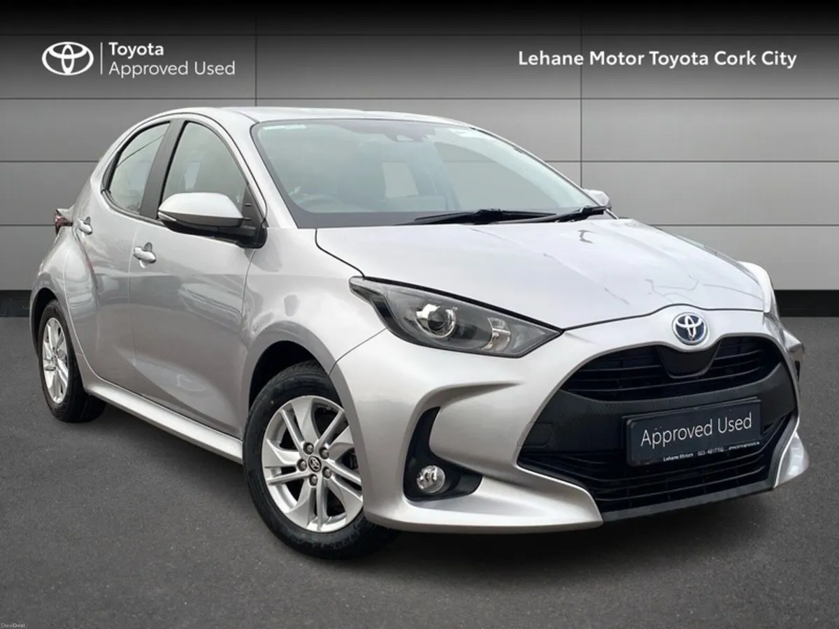 Toyota Yaris YARIS HYB LUNA - Image 1