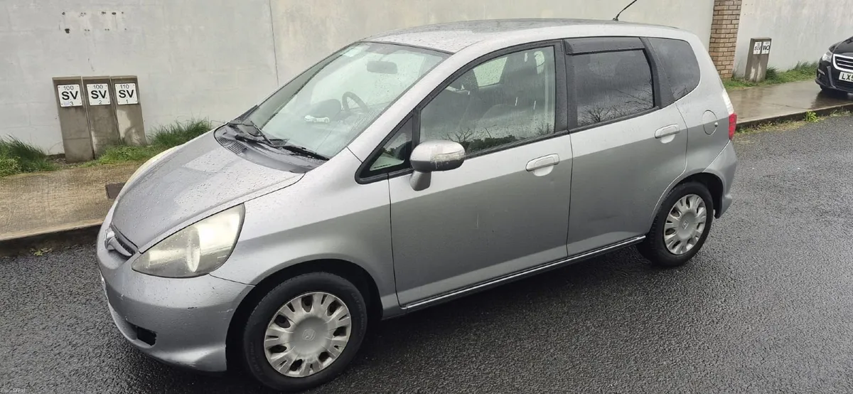 Honda Fit 2007 – Automatic – NCT 08/2026 - Image 4