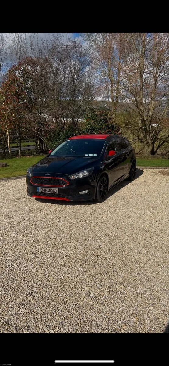 Ford Focus Zetec - Image 1