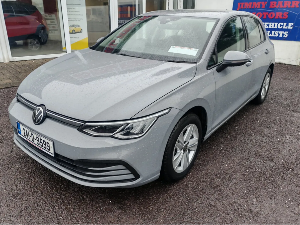 2024 Volkswagen Golf LIFE 1.0 TSI 110HP 5DR - Image 3
