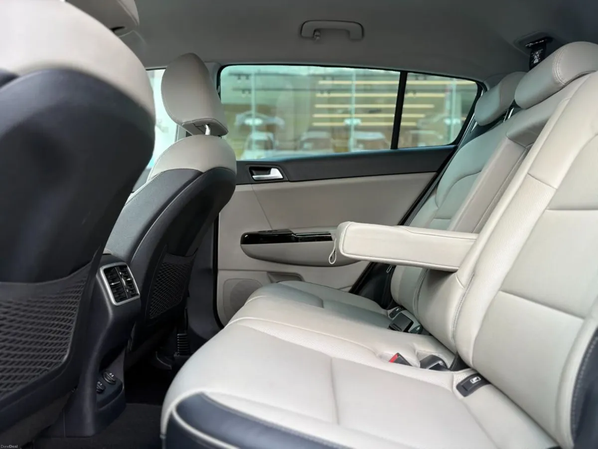 Kia Sportage 1.6 DIESEL K3 - Image 4