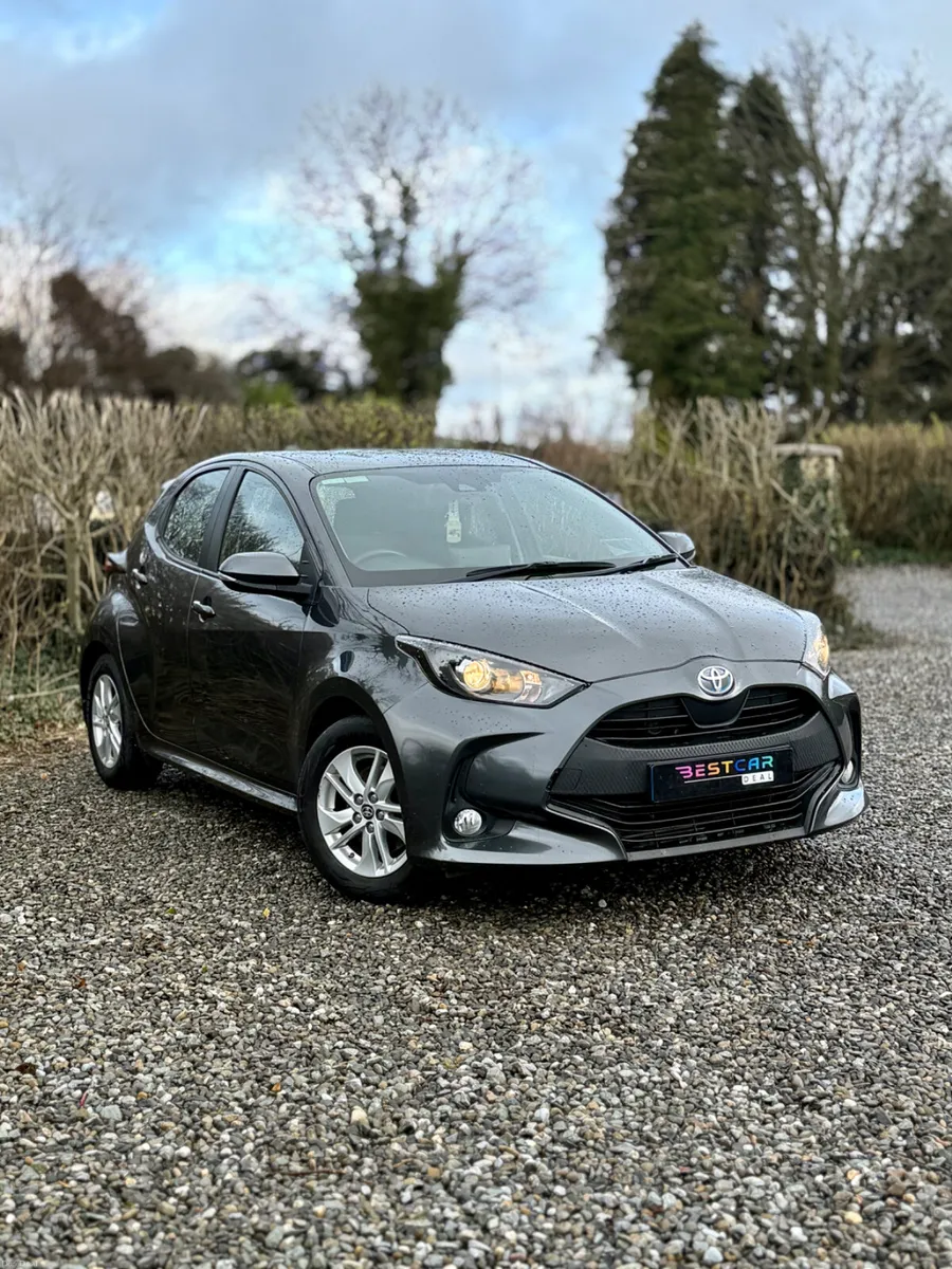 2022 Toyota Yaris 1.5 Hybrid Luna Automatic - Image 1