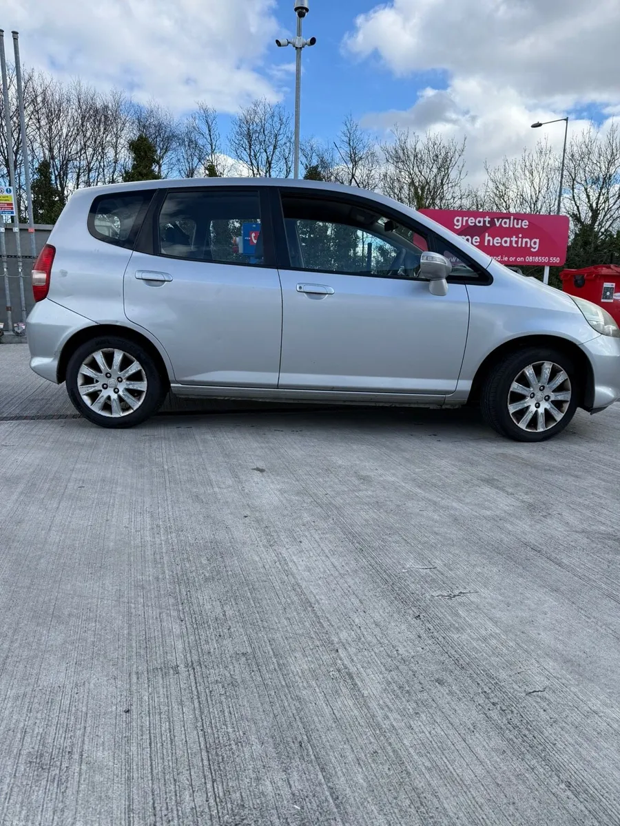 Honda Jazz 1.3 Petrol Automatic Nct & Tax - Image 4