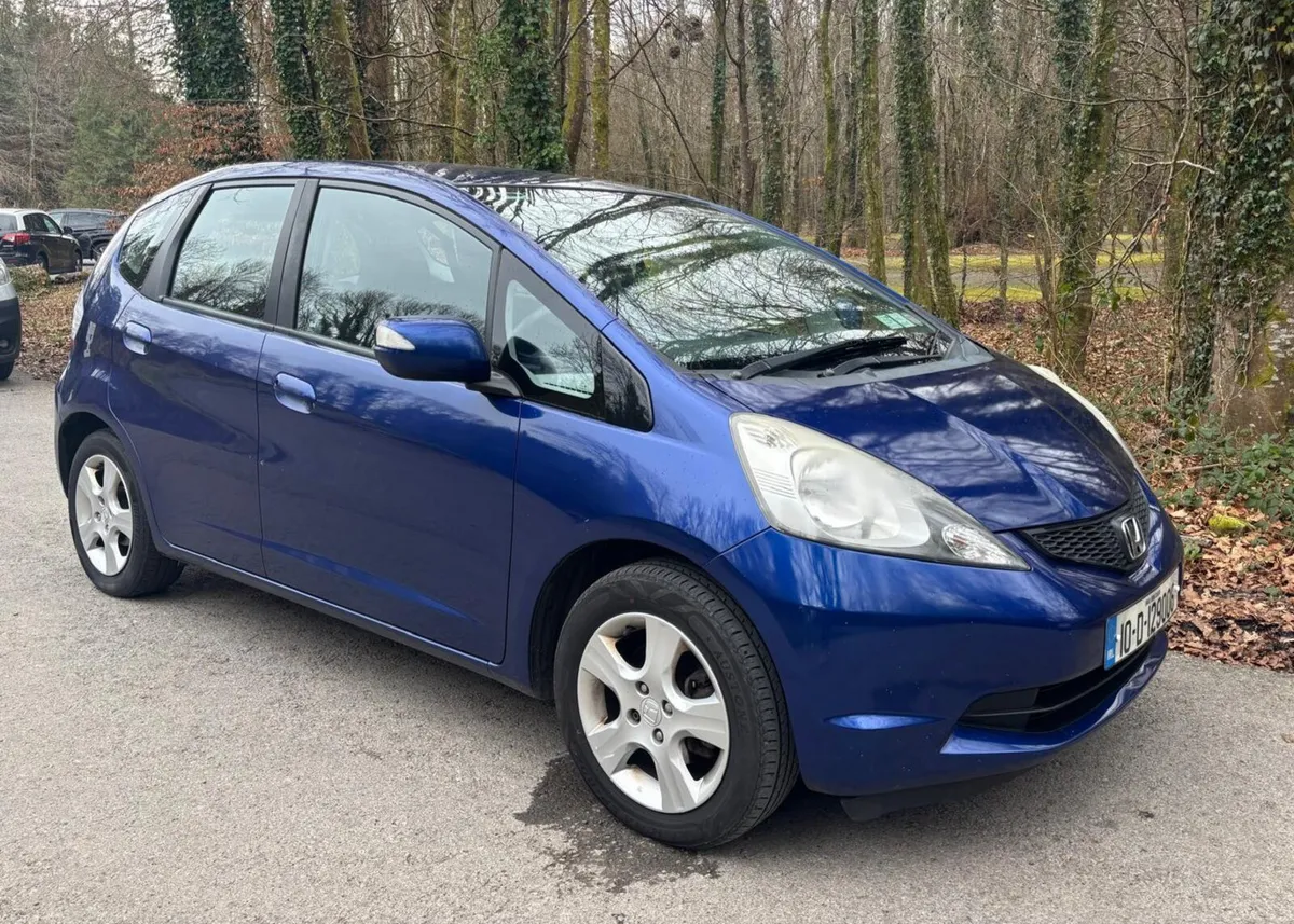 Honda Jazz 1.4 (low miles) Manual - Image 2