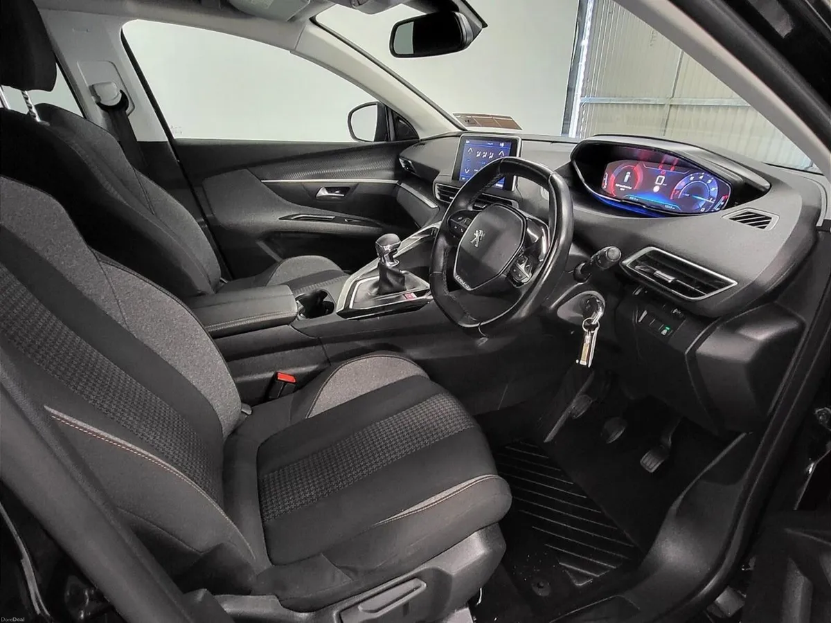 Peugeot 5008 1.2 PureTech 130 Active - Image 6