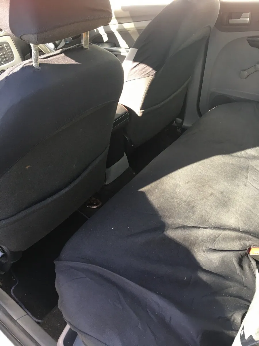 Ford Focus 2010 - Image 3