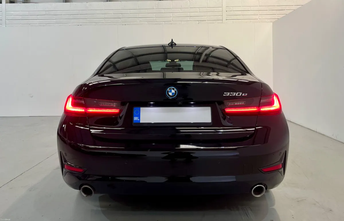 2021 BMW 3 Series 330E SE Pro - Image 3
