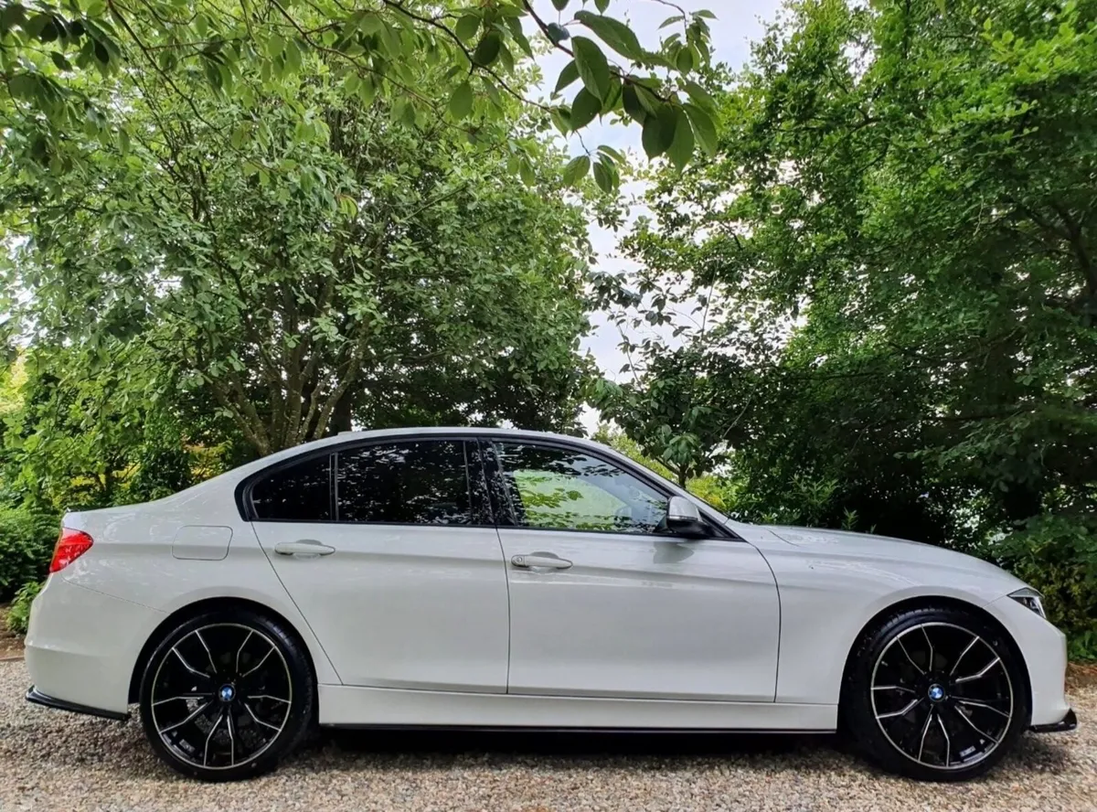 BMW 3-Series 2015 - Image 3