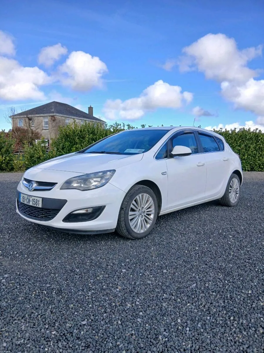 151 Vauxhall Astra NCT 10/26, 1 lady owner - Image 1