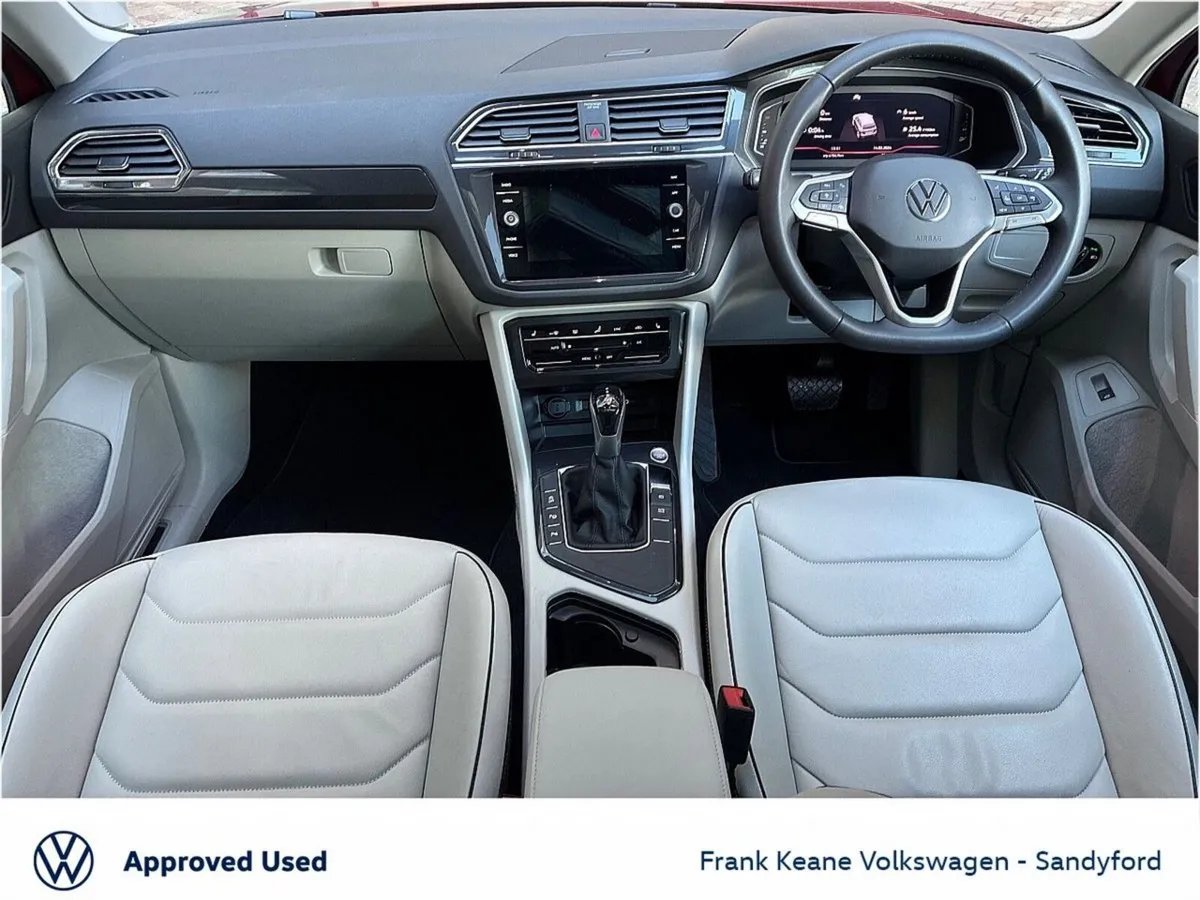 Volkswagen Tiguan *Elegance* *Leather Pack* 2.0TDI - Image 2