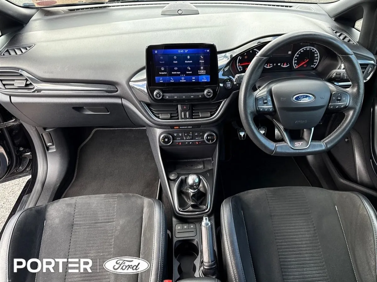 Ford Fiesta **ST** 1.5T EcoBoost 200PS ST - Image 2