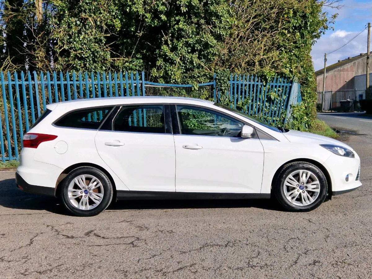 Ford Focus Titanium Nav 1.6 TDCI - Image 2