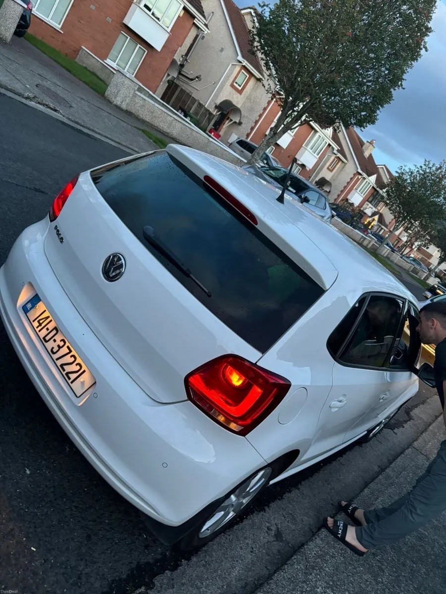volkswagen polo - Image 2