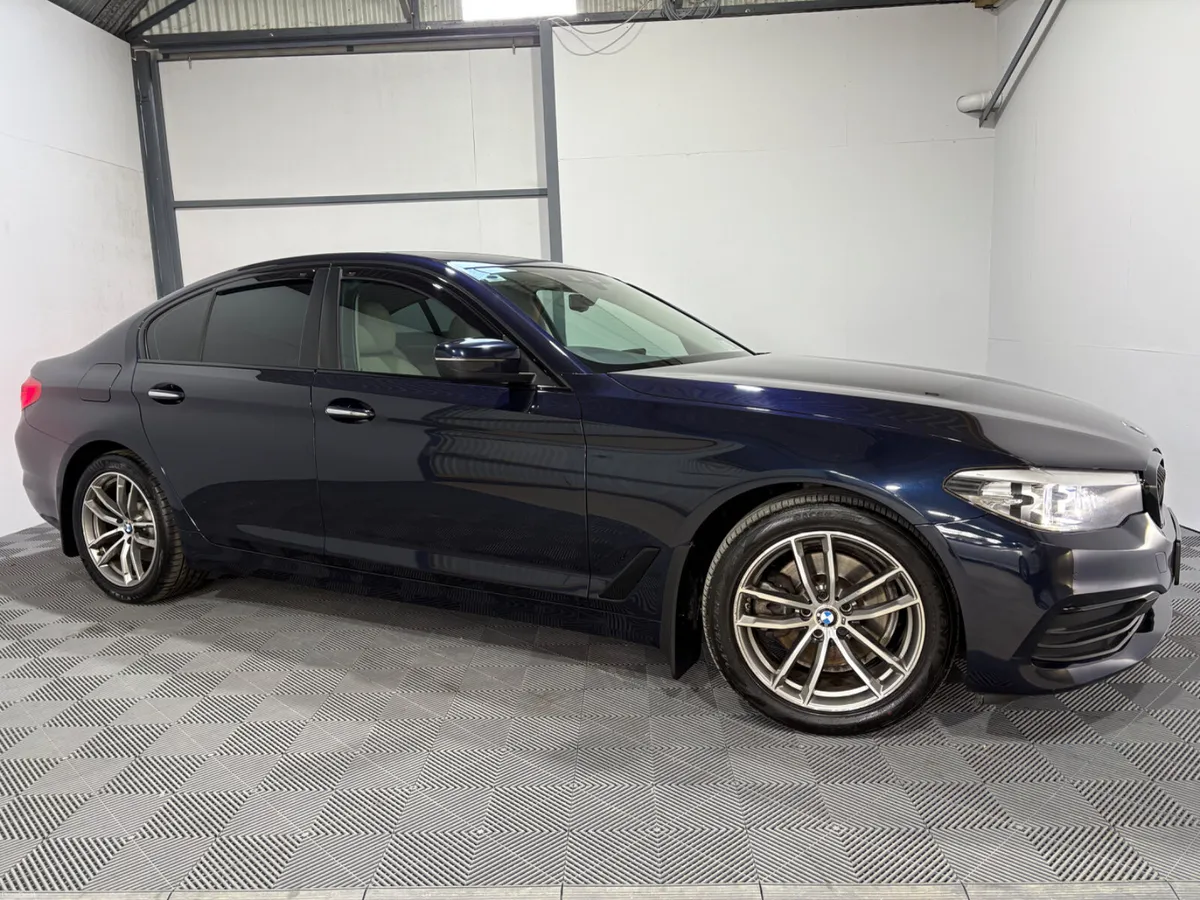 2017 BMW 520D G30 SE AUTO NCT 08/27 - Image 1