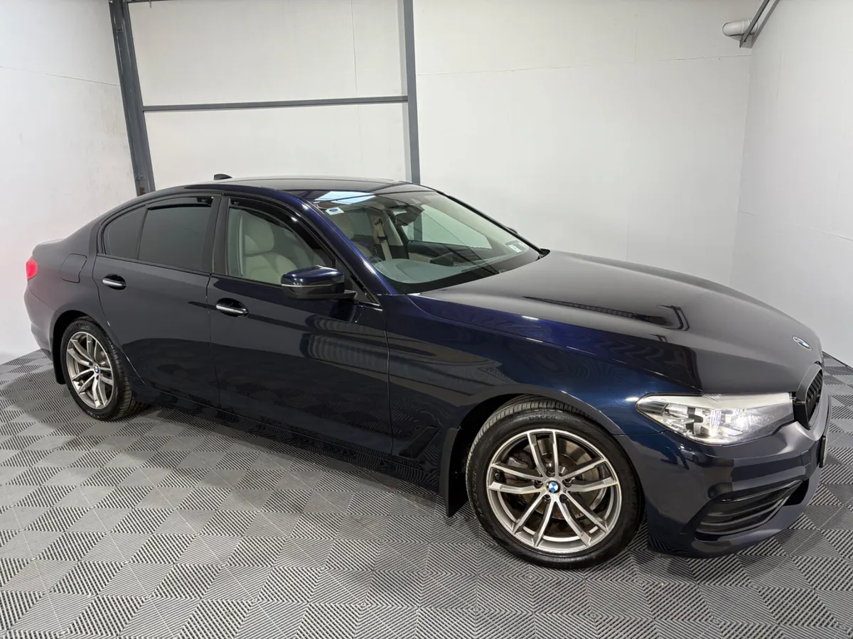 2017 BMW 520D G30 SE AUTO NCT 08/27 - Image 3