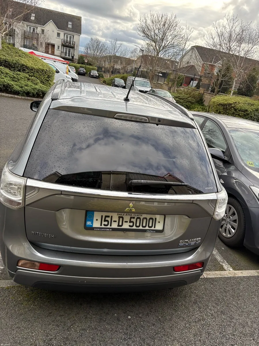 Mitsubishi Outlander 2015 - Image 4