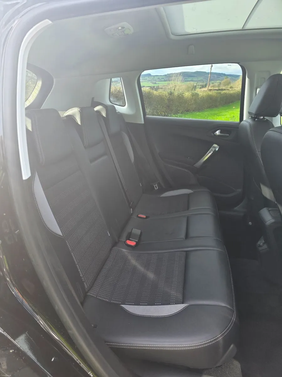 2015 Peugeot 2008 Automatic 1.2 - Image 4