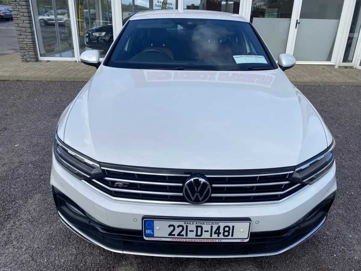 2022 Volkswagen Passat R-LINE 2.0 TDI MANUAL 6SPEE - Image 3