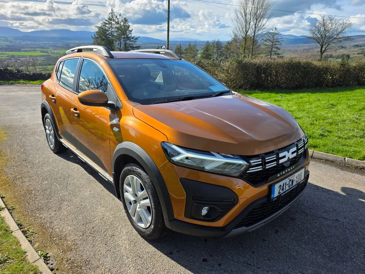 2024 Dacia Sandero Stepway 1.0 - Image 1