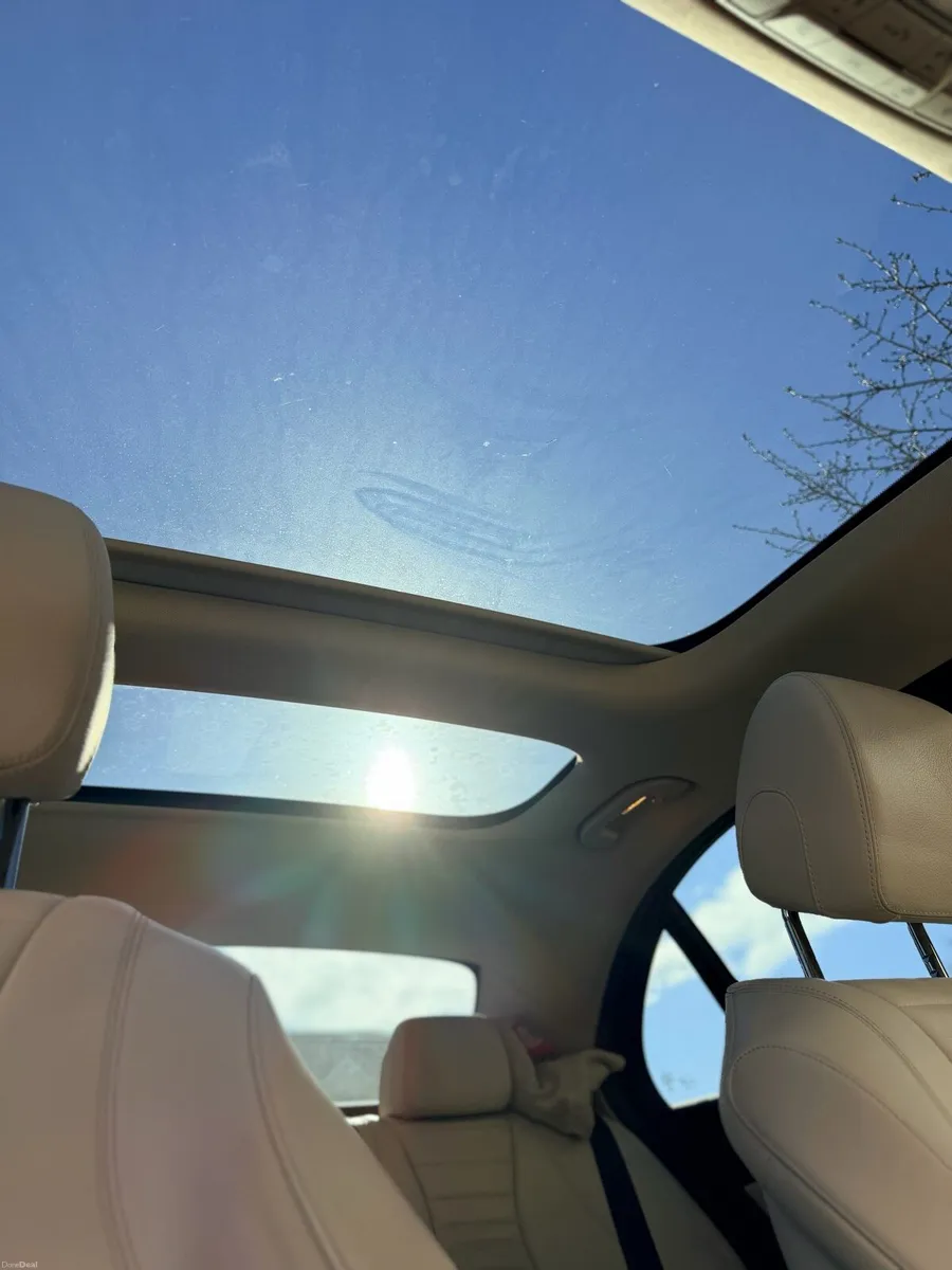 Mercedes-Benz - Image 2