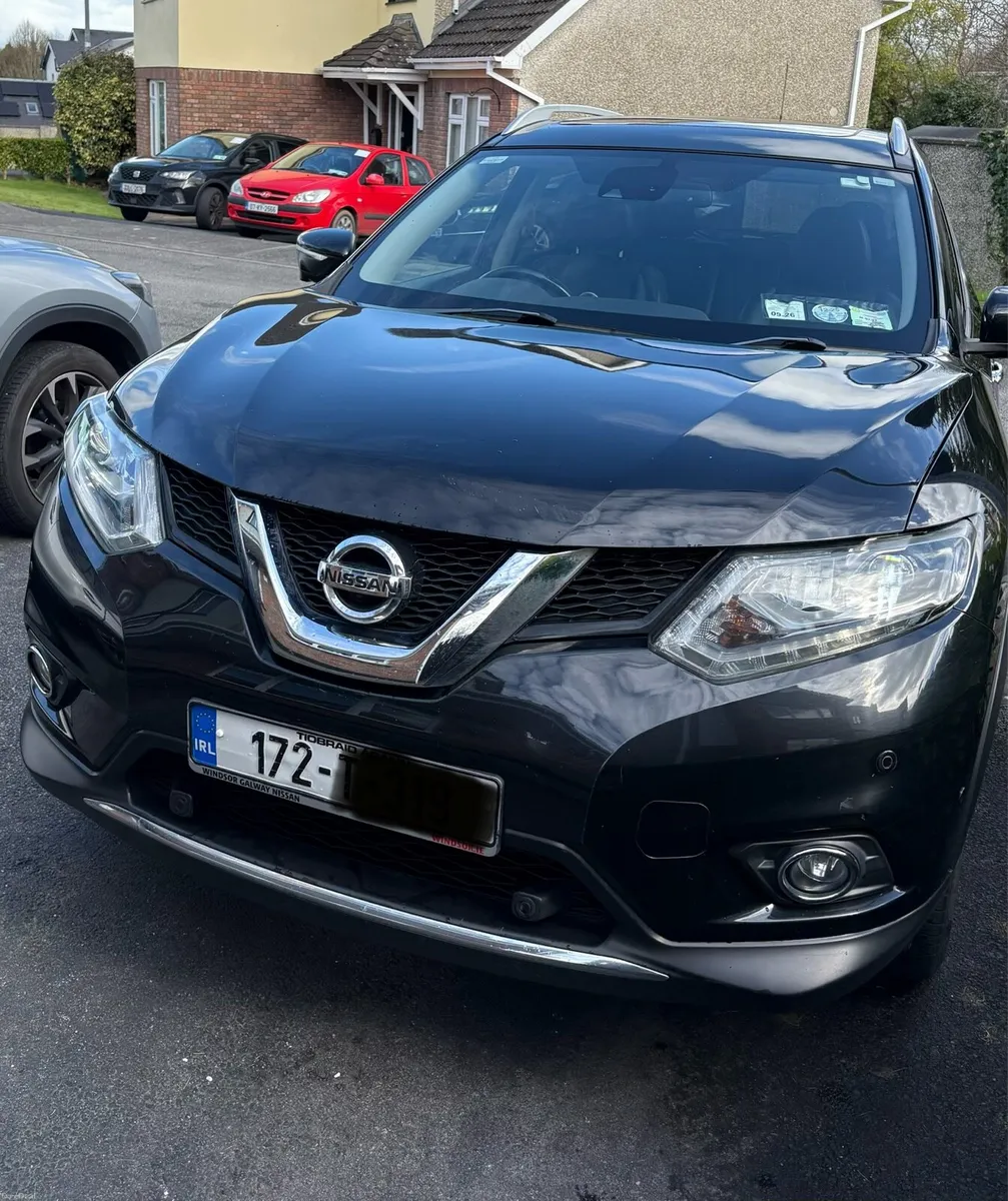 172 Nissan X trail - Top Spec - Image 2
