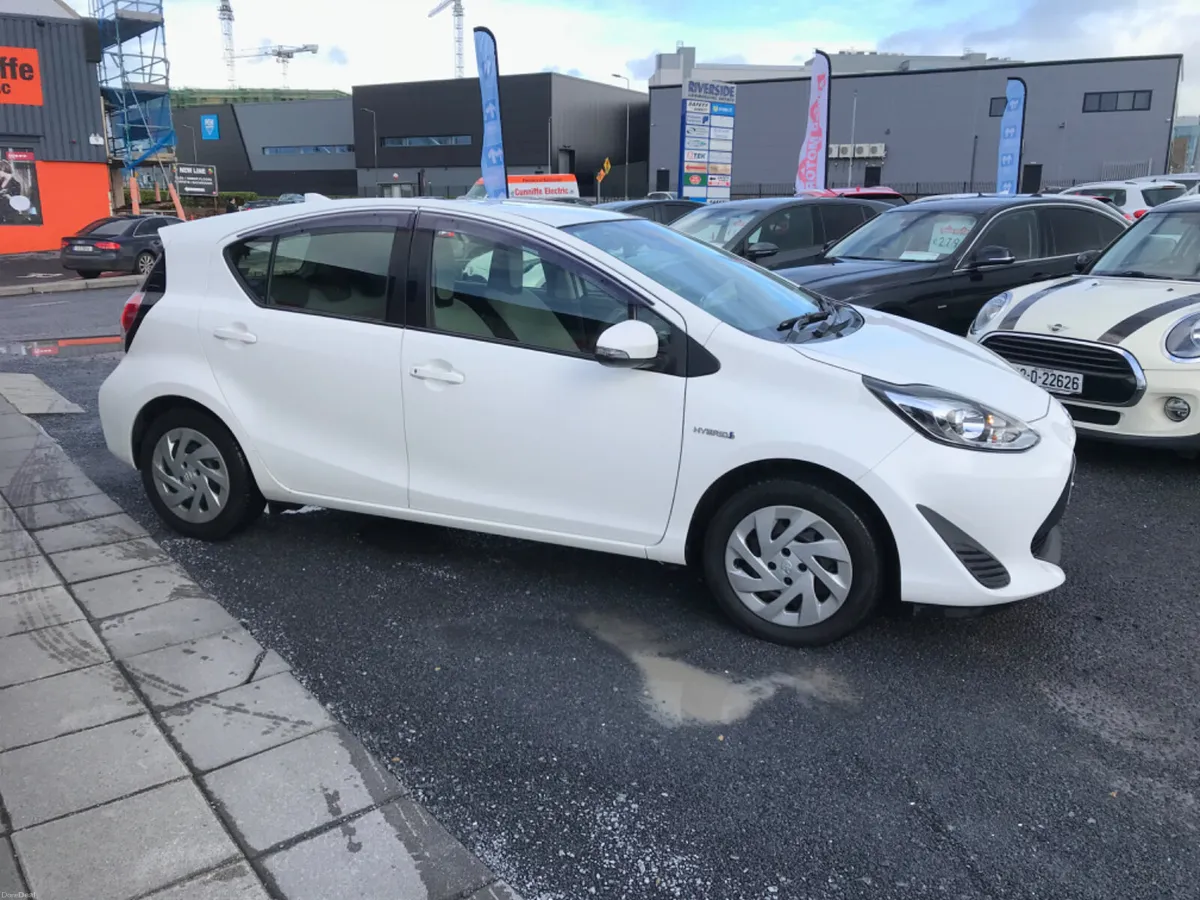 2018 Toyota Aqua 1.5L AUTO - Image 5
