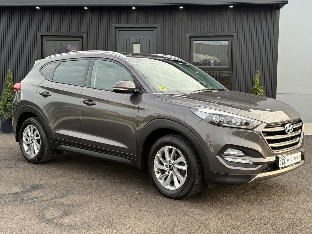 2016 Hyundai Tucson 1.7D Executive - Image 2