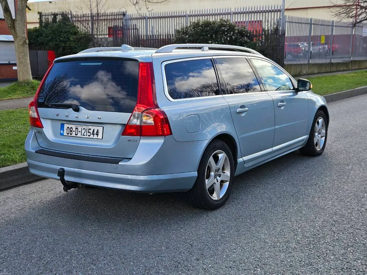 Volvo V70 2.0 Diesel NCT - Image 3
