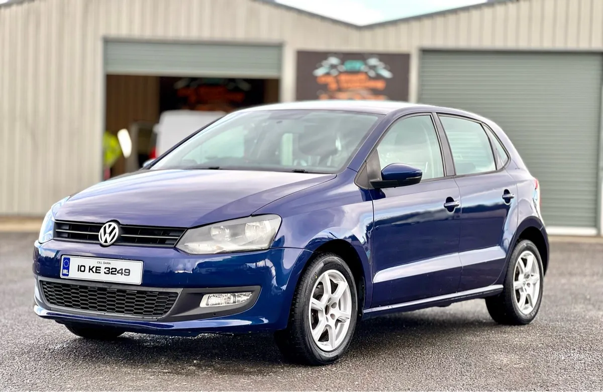 2010 Volkswagen polo - Image 2