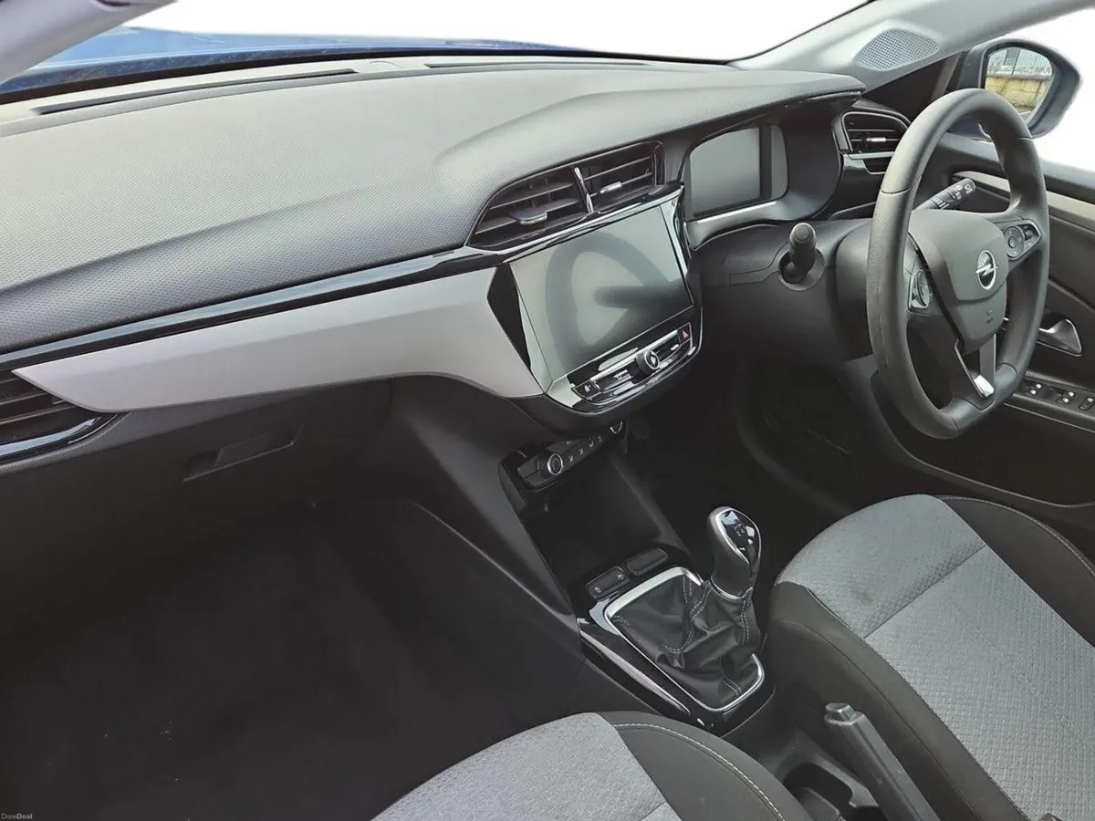 Opel Corsa Elegance 1.2i (75PS) S/S 5 Speed - Image 4