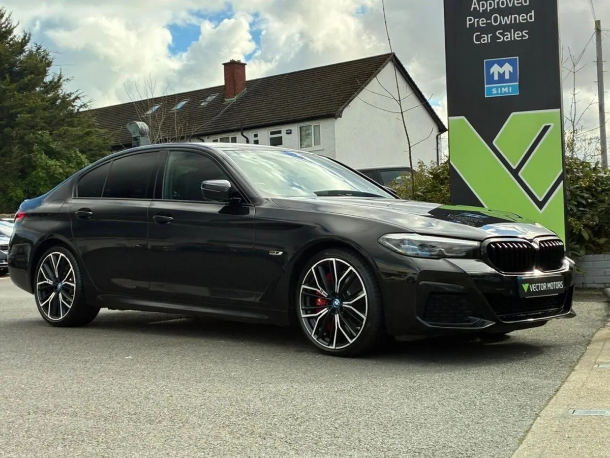 BMW 5-Series 545E M-SPORT LOVELY SPEC - Image 1