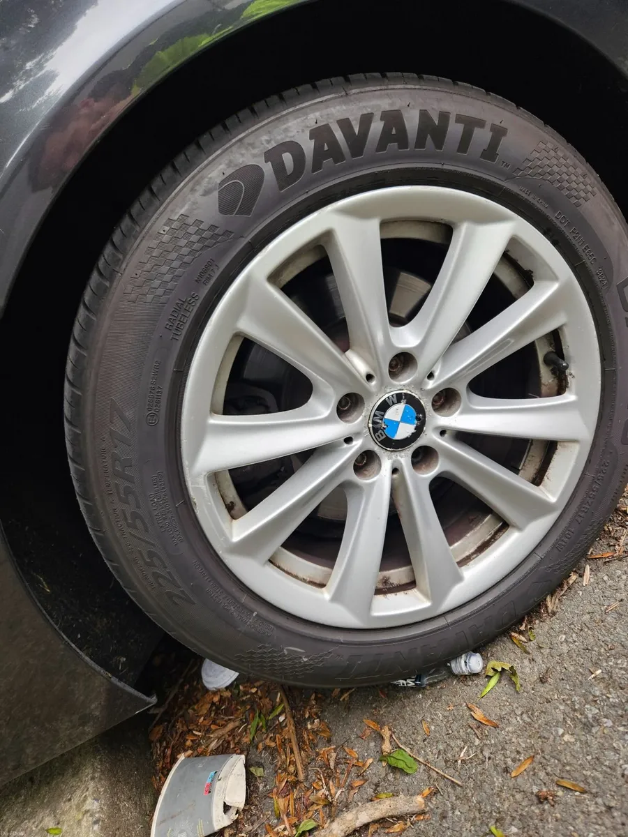 BMW 5-Series 2010 Automatic 520d - Image 3