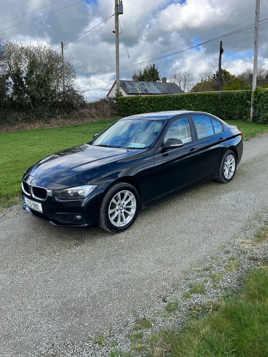 BMW 3 Series 2017 - Image 2