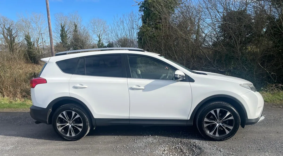 Toyota rav 4 2 litre diesel 4 wheel model - Image 1