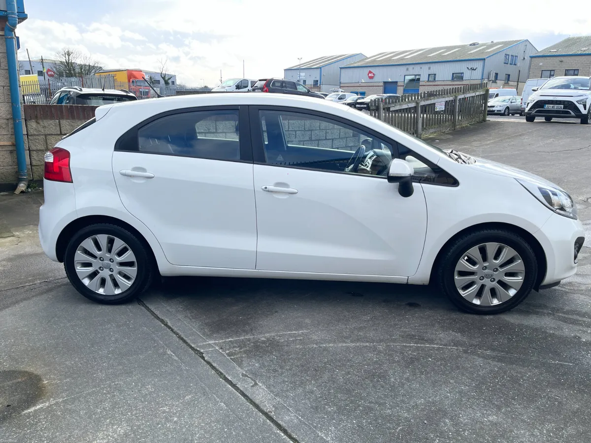 2014,KIA RIO 1.1 Crdi 2 ECO Dynamics 5DR, New NCT - Image 4