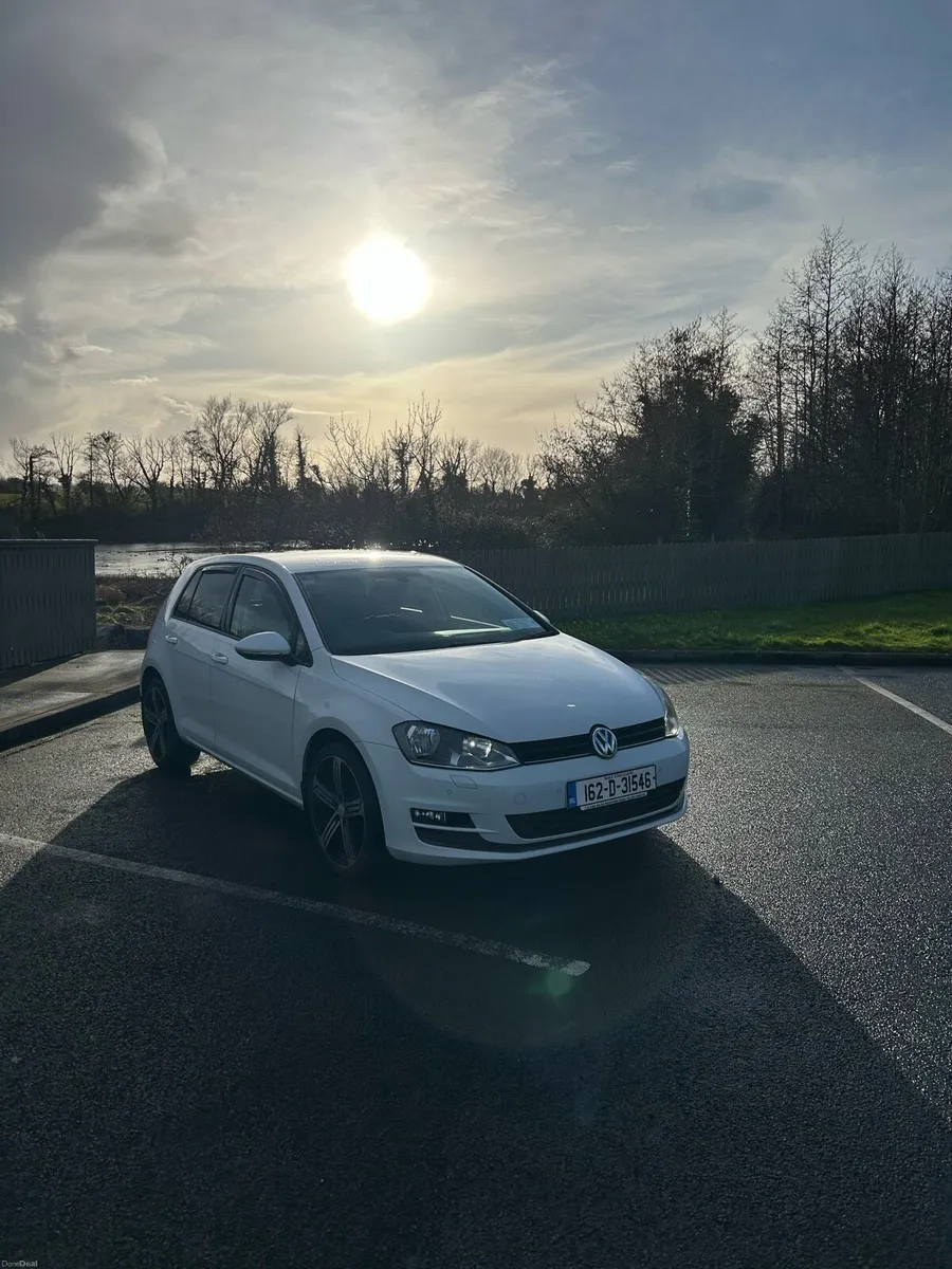 Volkswagen Golf 2016 (2 years NCT) - Image 1